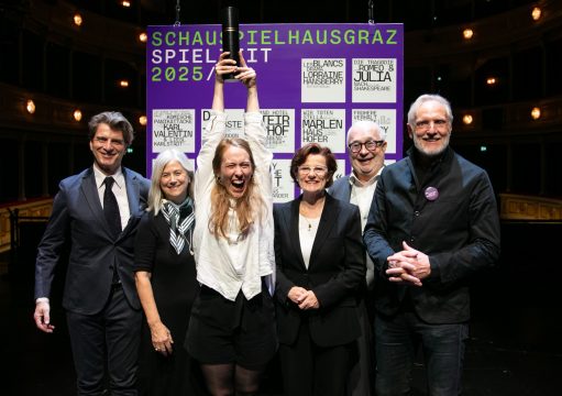 Daniel Doujenis, Andrea Vilter, Anja M. Wohlfahrt, Elgrid Messner, Peter Grabensberger, Kulturstadtrat Günter Riegler