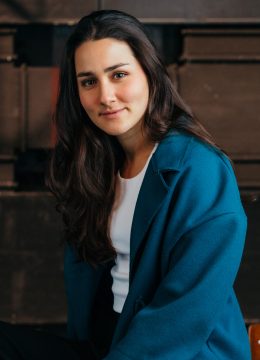 Porträt Ensemblemitglied Luiza Monteiro