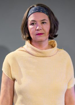 Foto mit Porträt von Gabriela Hiti