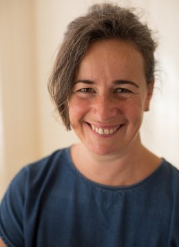 Foto mit Porträt von Juliette Eröd